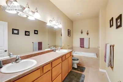 777 E Woodleaf Drive, Pueblo, CO 81007 - Photo 17