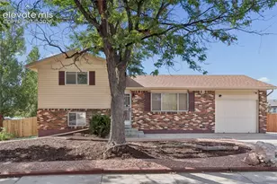 627 Lansing Dr, Colorado Springs, CO 80909 - Photo 1