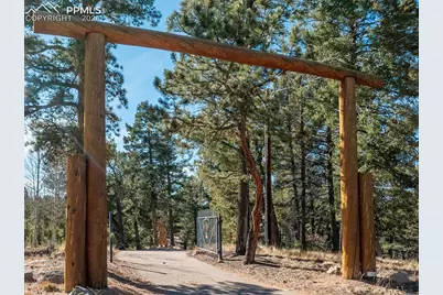528 Mohawk Heights, Florissant, CO 80816 - Photo 5