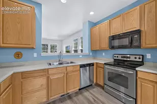 2215 Ellingwood Dr, Colorado Springs, CO 80910 - Photo 7