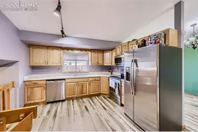 3590 Rocky Knoll Drive, Colorado Springs, CO 80920 - Photo 7