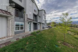 930 Hook Grv, Colorado Springs, CO 80907 - Photo 3