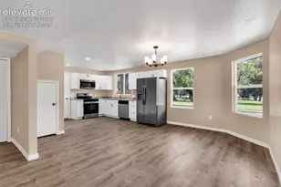 2402 W Uintah St, Colorado Springs, CO 80904 - Photo 11