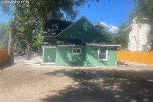 2402 W Uintah St, Colorado Springs, CO 80904 - Photo 3