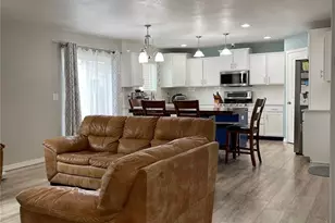 6521 Donahue Dr, Colorado Springs, CO 80923 - Photo 3