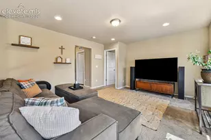 3750 Vineyard Cir, Colorado Springs, CO 80922 - Photo 15