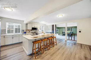2523 W Monument St, Colorado Springs, CO 80904 - Photo 9