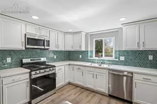 239 Elmwood Dr, Colorado Springs, CO 80907 - Photo 15