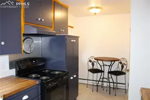 1014 Bonfoy Ave, Colorado Springs, CO 80909 - Photo 5
