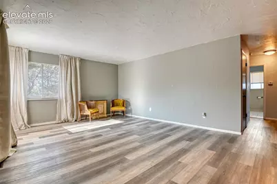 569 Red Cliff Road, Colorado Springs, CO 80906 - Photo 7