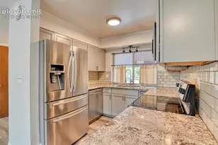 569 Red Cliff Rd, Colorado Springs, CO 80906 - Photo 15