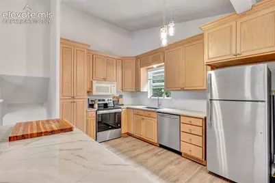 2811 Keystone Circle, Colorado Springs, CO 80918 - Photo 11