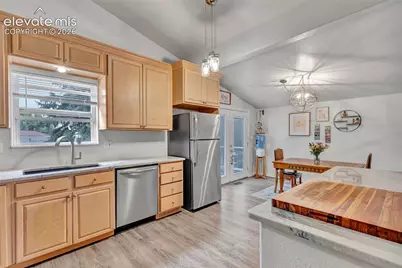 2811 Keystone Circle, Colorado Springs, CO 80918 - Photo 15