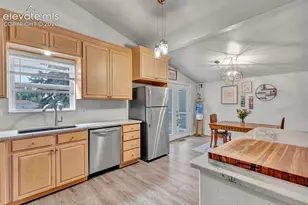 2811 Keystone Cir, Colorado Springs, CO 80918 - Photo 15