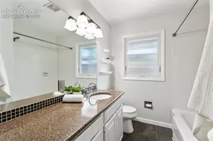 641 Glen Eyrie Cir, Colorado Springs, CO 80904 - Photo 23