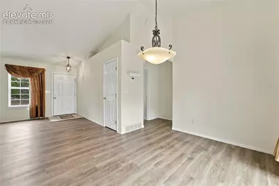 6143 Pine Hill Drive, Colorado Springs, CO 80918 - Photo 11