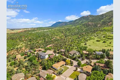 483 Crystal Hills Boulevard, Manitou Springs, CO 80829 - Photo 3