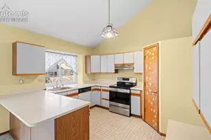 8395 Freemantle Dr, Colorado Springs, CO 80920 - Photo 11
