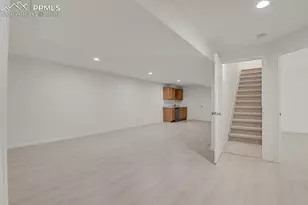 470 S Soaring Eagle Dr, Pueblo, CO 81007 - Photo 17