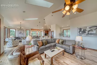 585 Vista Grande Drive, Colorado Springs, CO 80906 - Photo 13