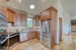 585 Vista Grande Dr, Colorado Springs, CO 80906 - Photo 23