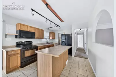 3019 Gomer Avenue, Colorado Springs, CO 80910 - Photo 9