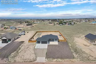 421 N Heather Dr, Pueblo West, CO 81007 - Photo 35