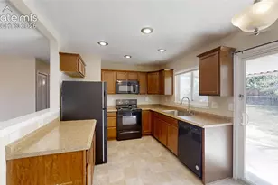 2505 Gina Dr, Colorado Springs, CO 80916 - Photo 3
