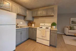 5038 El Camino Dr, Colorado Springs, CO 80918 - Photo 11