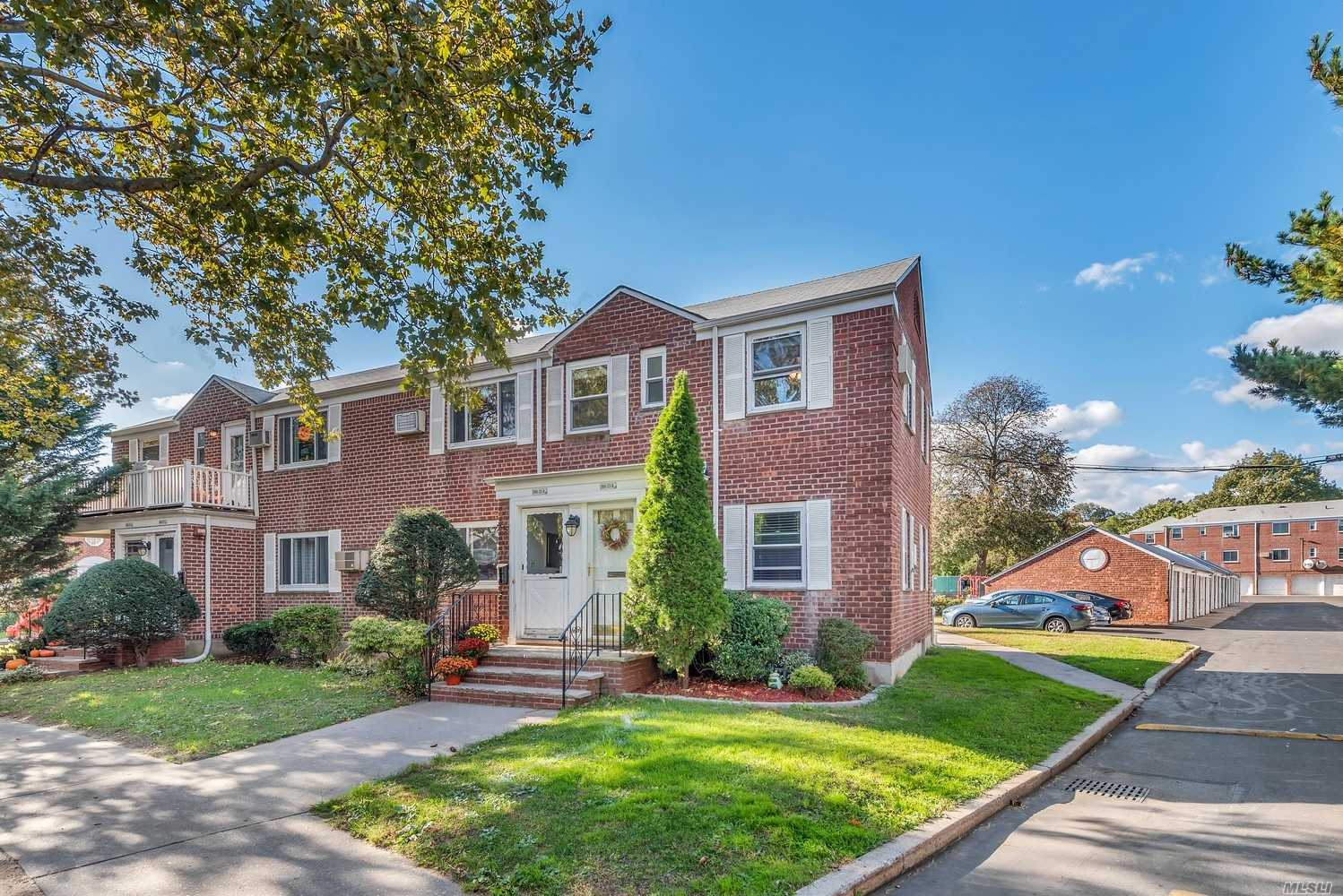 condos for sale glen oaks ny condos for sale glen oaks ny