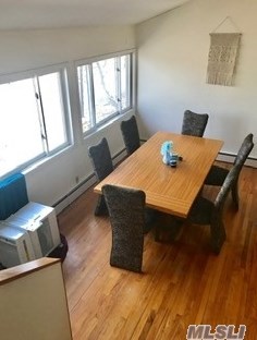 12 Bartlett Pl, Hunt NY 11743-3702 exterior