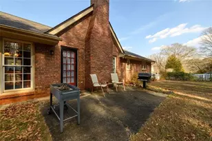 4304 Riverside Dr SW, Lilburn, GA 30047 - Photo 27