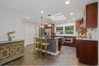 1322 Brook Forest Drive NE, Atlanta, GA 30324 - Photo 15