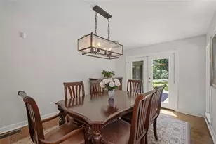 1322 Brook Forest Dr NE, Atlanta, GA 30324 - Photo 13