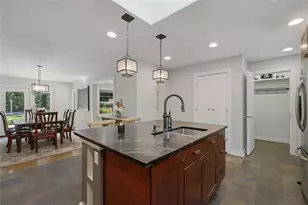 1322 Brook Forest Dr NE, Atlanta, GA 30324 - Photo 19