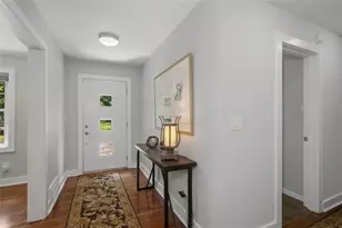 1322 Brook Forest Dr NE, Atlanta, GA 30324 - Photo 7