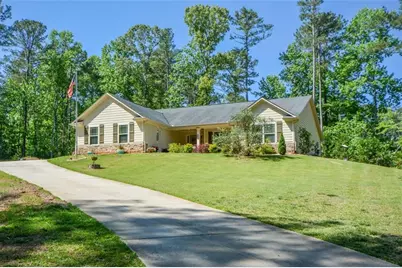 894 Happy Valley Circle, Newnan, GA 30263 - Photo 1