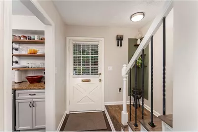 6700 Roswell Road #17A, Atlanta, GA 30328 - Photo 3