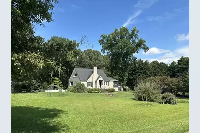 139 Myrtle Street, Toccoa, GA 30577 - Photo 1
