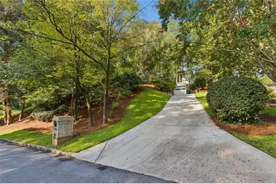774 Briar Park Court NE, Atlanta, GA 30306 - Photo 5