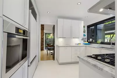 751 Briar Park Court NE, Atlanta, GA 30306 - Photo 7