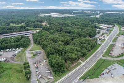 5989 Lanier Islands Parkway, Buford, GA 30518 - Photo 5