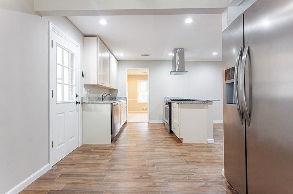 3492 Revere Rd, Atlanta GA  30331-2316 exterior