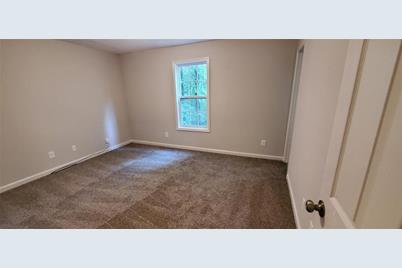 6050 April Drive, Sugar Hill, GA 30518 - Photo 9