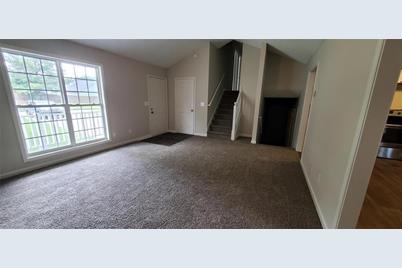 6050 April Drive, Sugar Hill, GA 30518 - Photo 7