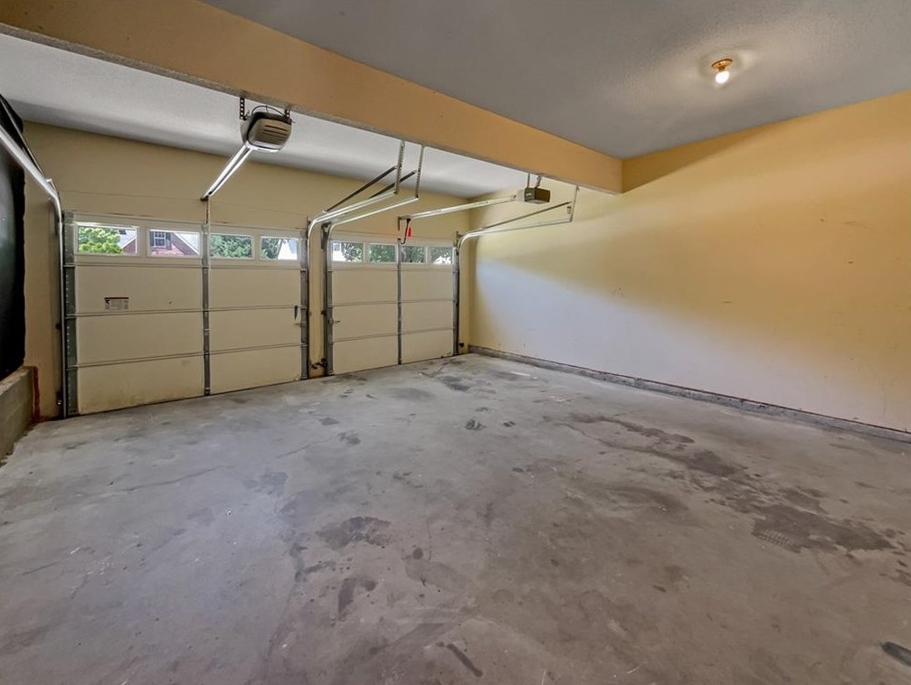 2102 Redwater Dr, Decatur GA  30035-2210 exterior