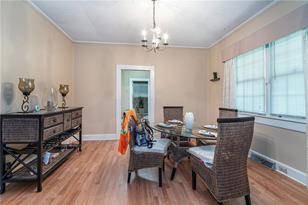 270 Benson St - Photo 5