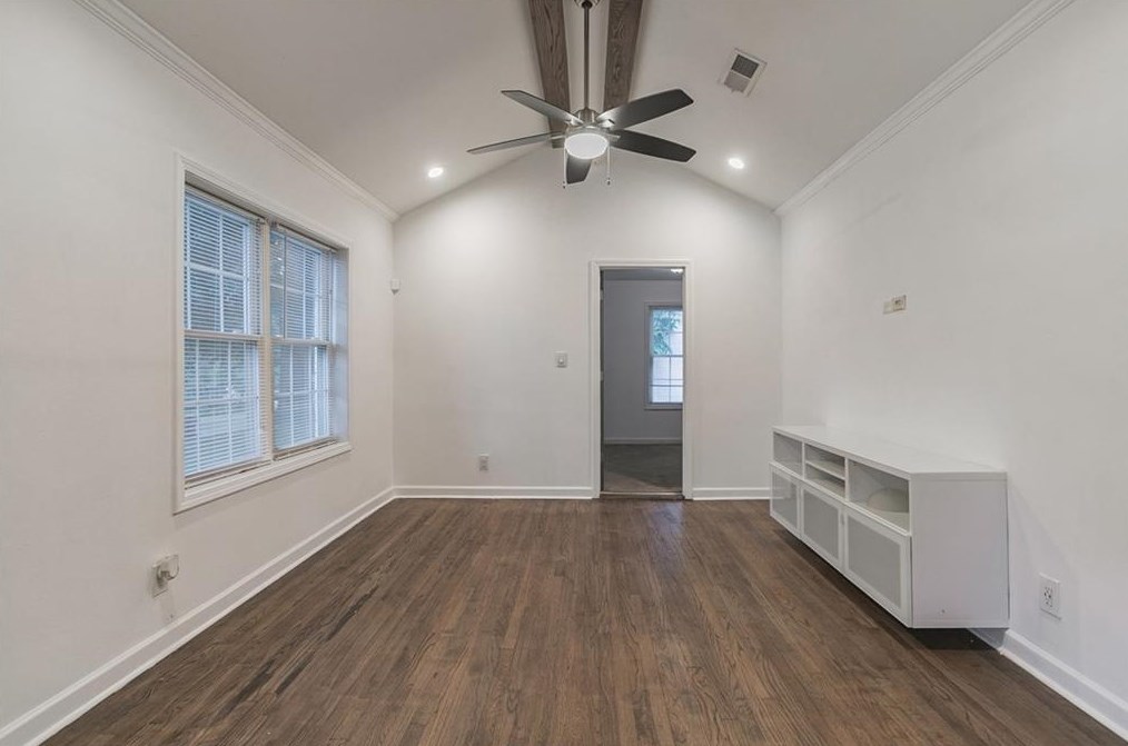 1945 Meadow Ln, Decatur GA  30032-4278 exterior