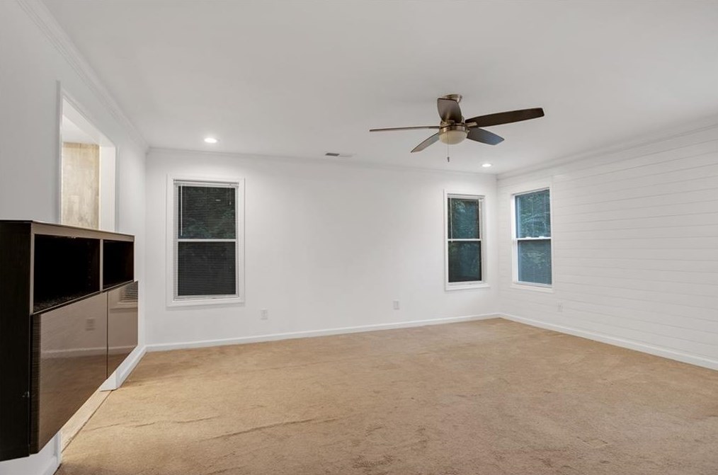 1945 Meadow Ln, Decatur GA  30032-4278 exterior