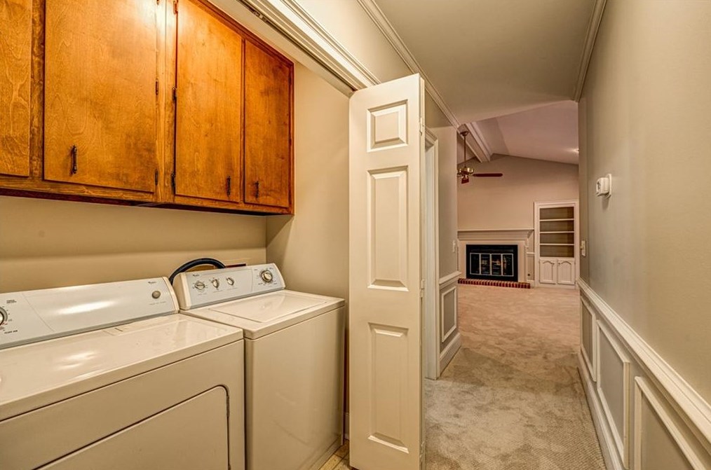 1875 Bedfordshire Ct, Decatur GA  30033-1400 exterior